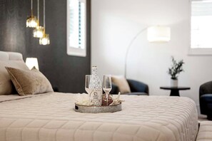 4 Schlafzimmer, Bügeleisen/Bügelbrett, kostenloses WLAN, Bettwäsche
