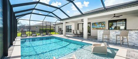 حمّام سباحة مُدفَّأ