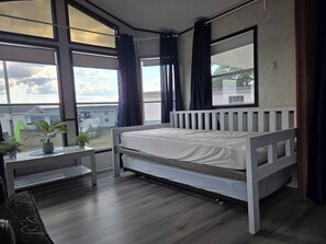 1 Schlafzimmer, Internetzugang