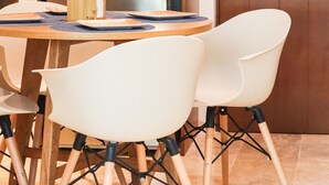 Ảnh chưa phân loại, 2 trong số 26 ảnh, nút