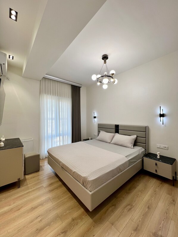 Comfort Apartment, City View | Iron/ironing board, free WiFi