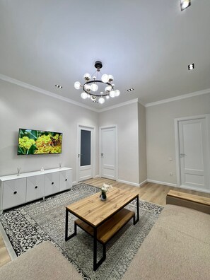 Comfort Apartment, City View | Living area