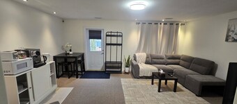 Cozy Basement Suite