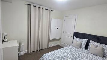 1 dormitori, wifi i roba de llit