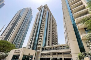 Exterior - BLVD Arthouse | Pool, Gym & Private Cinema (Dubai)