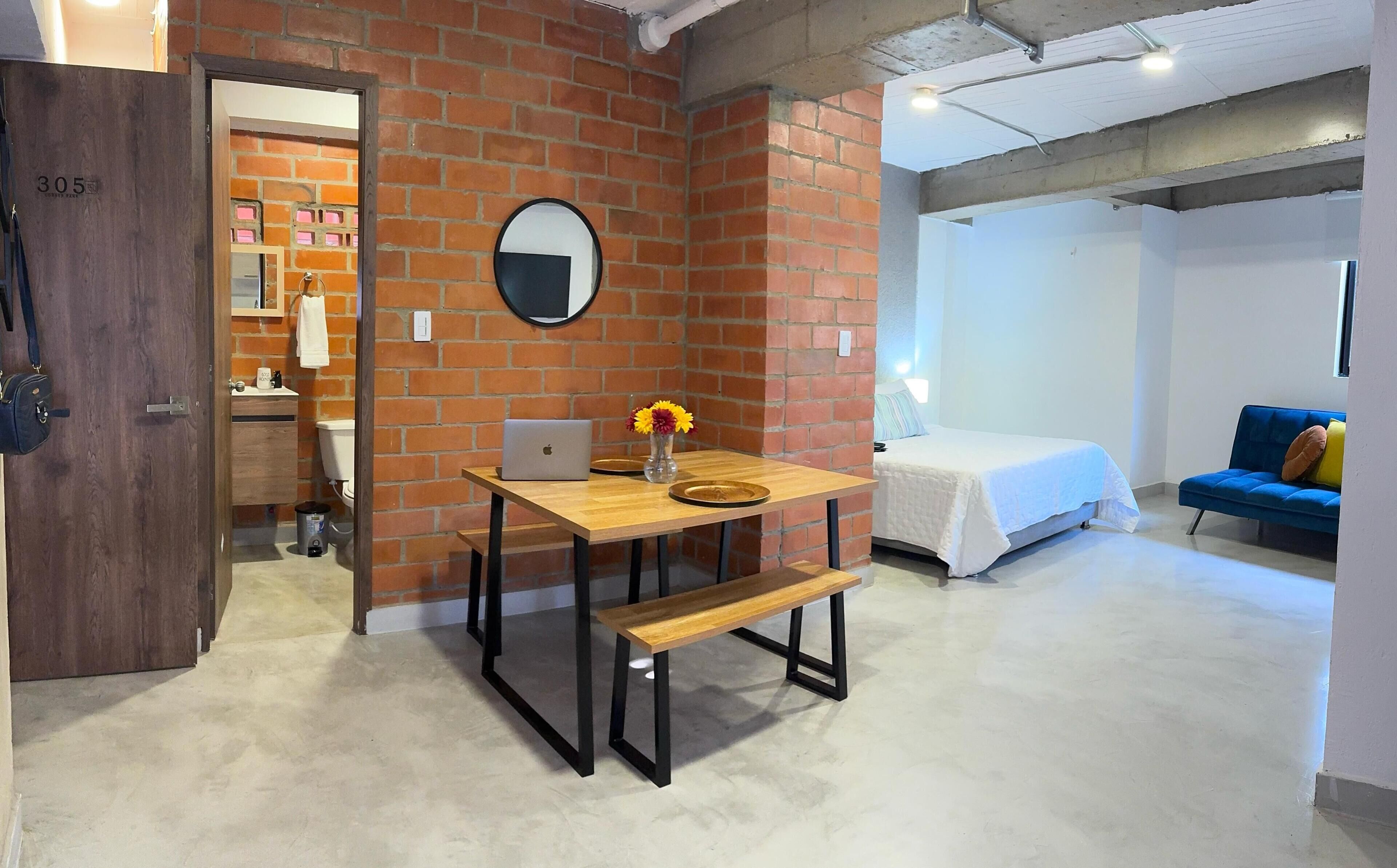 1 bedroom, desk, iron/ironing board, free WiFi