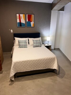 1 bedroom, desk, iron/ironing board, free WiFi