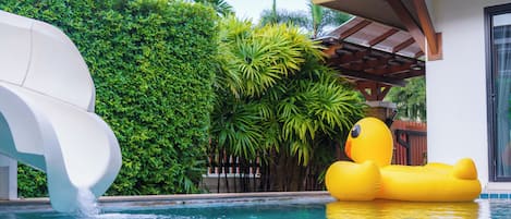 浪漫別墅, 泳池景 | 客廳