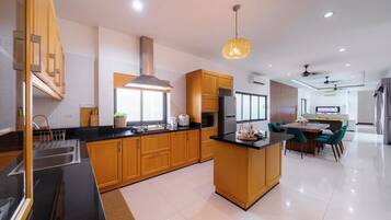 Romantic Villa, Pool View | Private kitchen