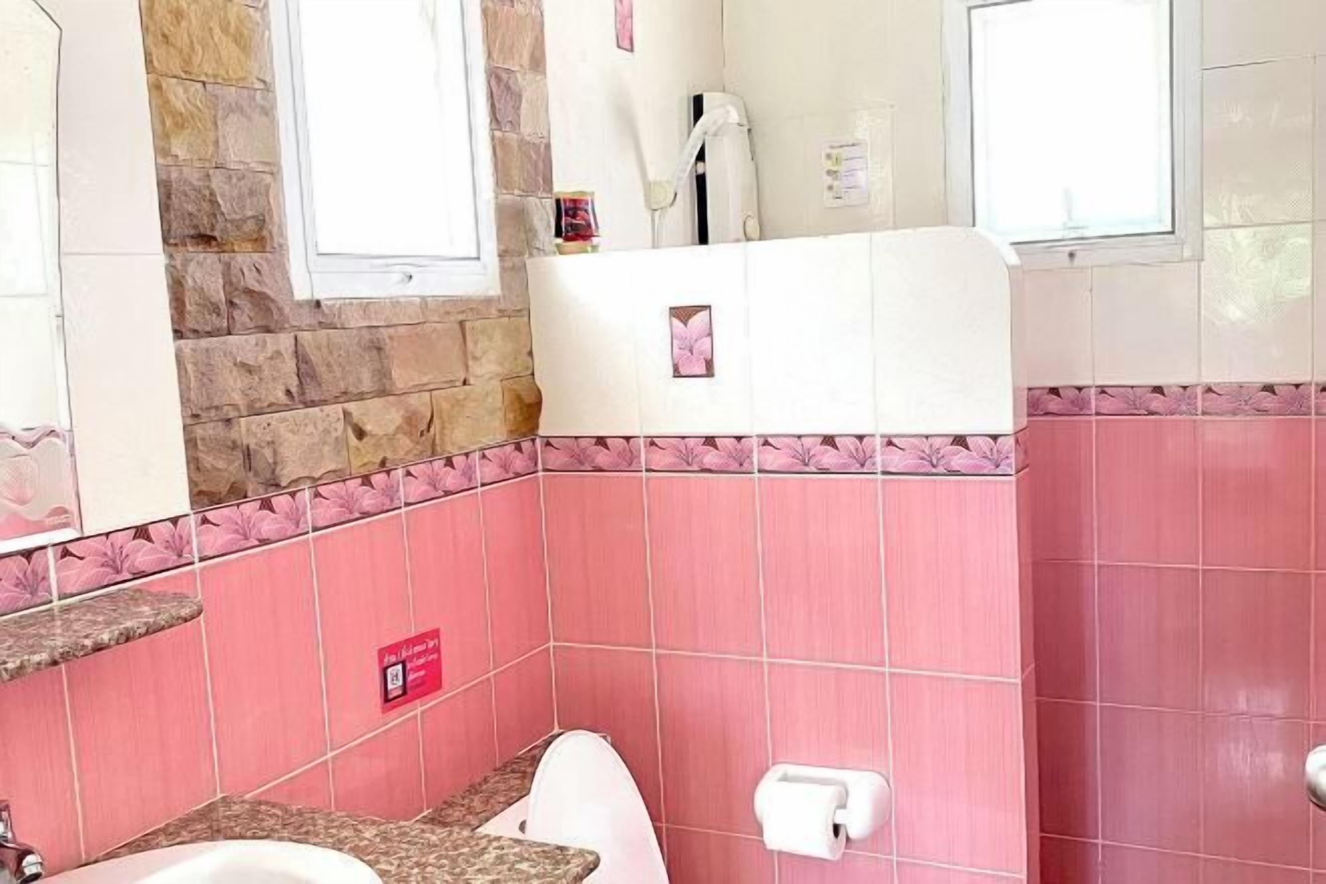 Bathroom | Free toiletries