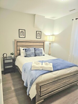 3 室のベッドルーム、アイロン / アイロン台、WiFi、ベッドシーツ