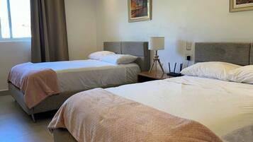 1 Schlafzimmer, Zimmersafe, Bügeleisen/Bügelbrett, kostenloses WLAN