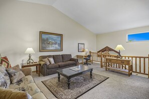 Unclassified image, 4 of 50, button