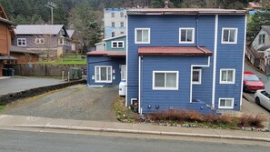 Exterior - Newly renovated one bedroom apartment located in the heart of downtown Juneau (Juneau)
