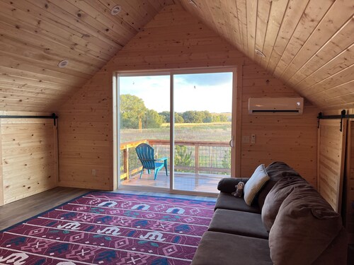 Welcoming, Country Feel,  2-bedroom newly-remodeled house with AC in Lafayette