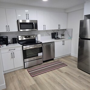 Microwave, oven, stovetop, dishwasher
