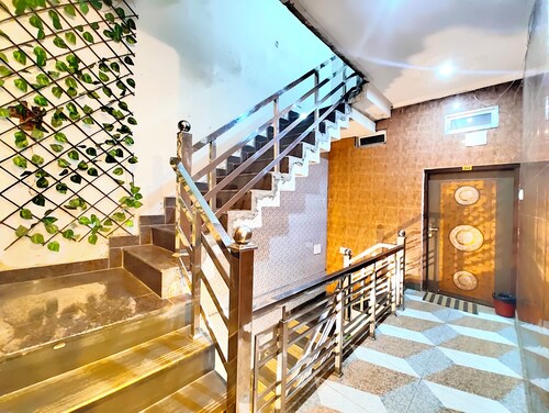 HOTEL MILANNN GUEST HOUSE 