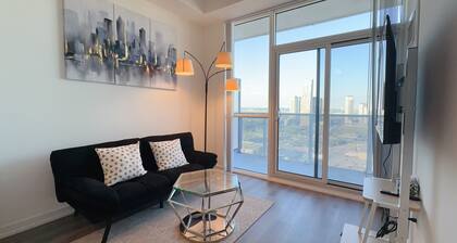Lovely Stylish 1 Bedrm Condo at VMC