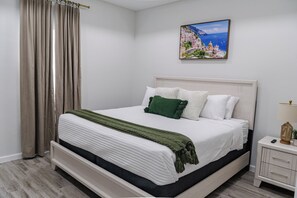 2 bedrooms, iron/ironing board, internet, bed sheets