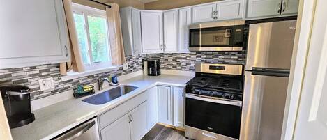 Microwave, oven, stovetop, dishwasher