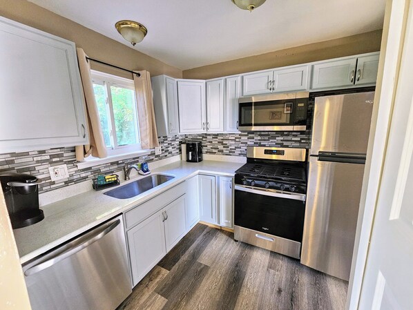 Microwave, oven, stovetop, dishwasher