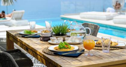 Gallery Luxury Suites & Rooms