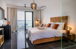 Deluxe Double Room, Balcony, Sea View | In-room safe, soundproofing, iron/ironing board, free WiFi