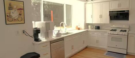 Microonde, forno, piano cottura