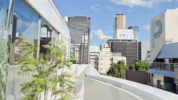 Deluxe Studio, 2 Queen Beds, Kitchenette, City View | View from room