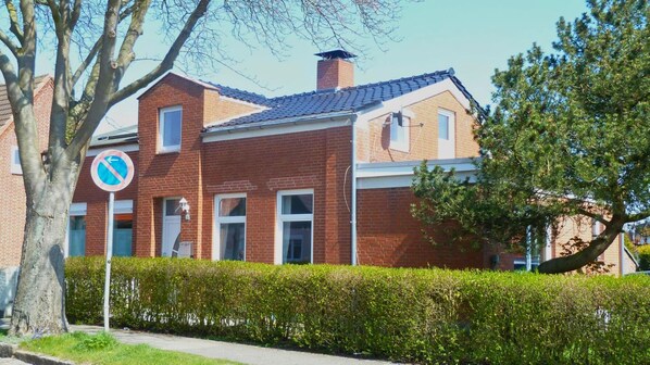 House | Exterior