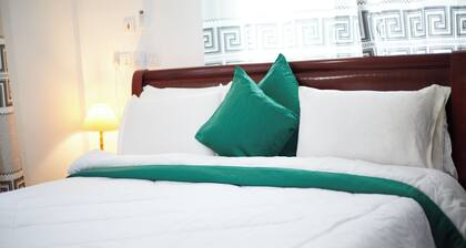 Spacious 9 bedroom apartment with AC in brilliant Apowa, Takoradi