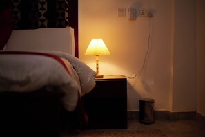 9 Schlafzimmer, Bügeleisen/Bügelbrett, WLAN, Bettwäsche