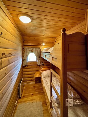 4 bedrooms, free WiFi