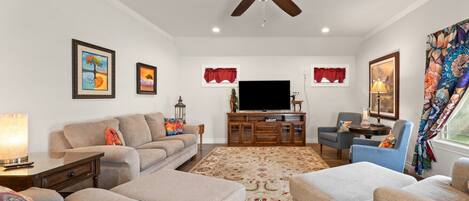 Smart TV, lettore DVD, monitor per computer