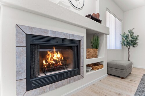 Close to downtown, U of A, I-10, hospitals and extraordinary hiking and biking!