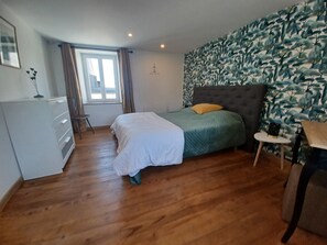 3 bedrooms, WiFi - Cosy waterfront home (Le Portel)