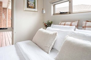 3 soverom, strykejern/-brett og sengetøy