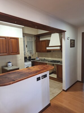 Microwave, stovetop