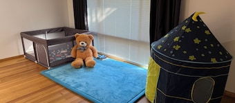 Spacious 4-Bed Family Retreat