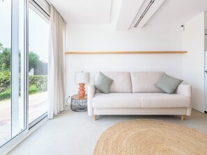 Living area - Paradis Playa by Interhome (La Pineda)