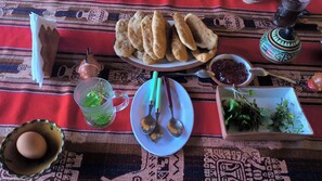 Breakfast meal - Luquina 360 (Puno)