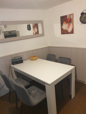 Dining - Vacation home Tina (Neumagen-Dhron)