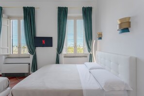 3 Schlafzimmer, Schreibtisch, Bügeleisen/Bügelbrett, kostenloses WLAN