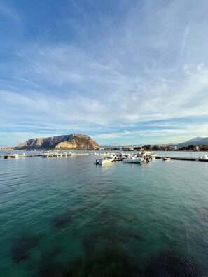 Marina - MONDELLO APARTMENT SLEEPS 4 WITH SHARED POOL AND SEA ACCESS (Palermo)