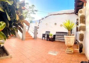 Villa, 3 chambres, piscine privée, vue jardin | Entrée de l’hébergement