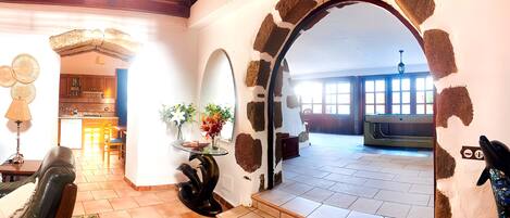 Villa, 3 chambres, piscine privée, vue sur le jardin | Salle de séjour