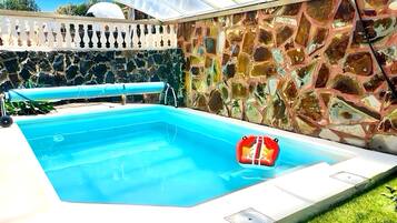 Villa, 3 habitaciones, piscina privada, vistas al jardín | Piscina | Una piscina al aire libre