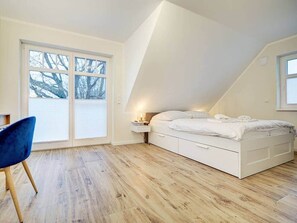 3 soveværelser, pengeskab på værelset, strygejern/strygebræt