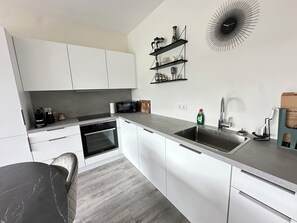 Fridge, microwave, oven, stovetop