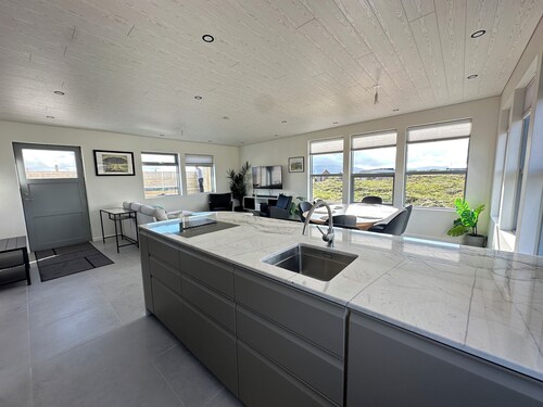 Modern Holiday Home on the Golden Circle